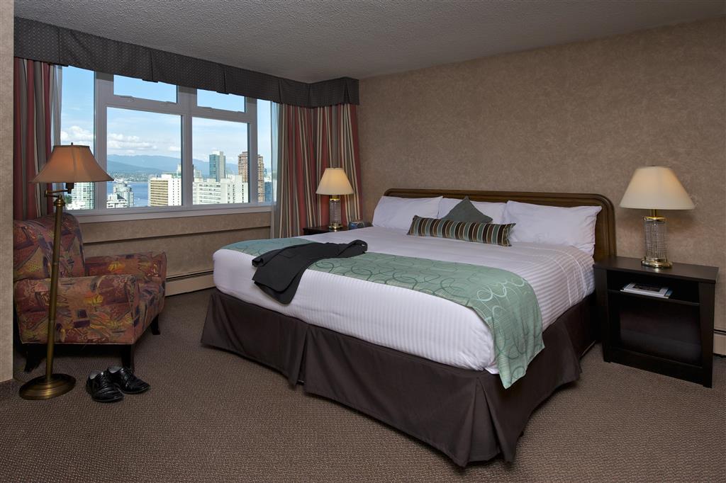 Coast Plaza Hotel And Suites Ванкувер Номер фото