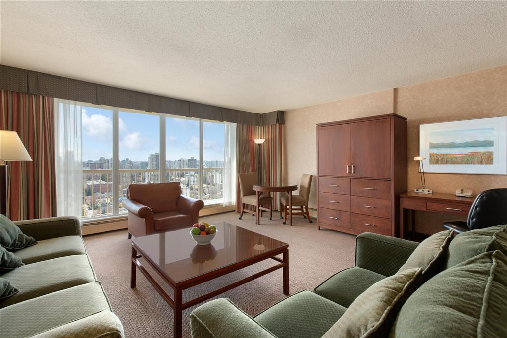 Coast Plaza Hotel And Suites Ванкувер Екстер'єр фото